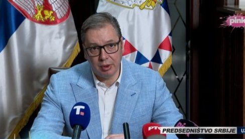 MORAMO DA ČUVAMO DEMOKRATIJU, LJUDI BUDITE MIRNI Vučić: Siledžije nikada neće pobediti Srbiju, deca se nisu uplašila, kao ni žene u Skupštini