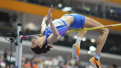 POKORILA ZAGREB: Angelina Topić osvojila prvo mesto