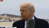 НОВИНАРКА МИКРОФОНОМ ПОГОДИЛА ТРАМПА У ЛИЦЕ: Снимак инцидента постао виралан (ВИДЕО) НОВИНАРКА МИКРОФОНОМ ПОГОДИЛА ТРАМПА У ЛИЦЕ: Снимак инцидента постао виралан (ВИДЕО)