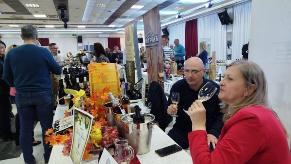 ТАКМИЧЕЊЕ „САМО НАШЕ“: Сутра последњи дан за доставу узорака вина