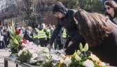 ТРАГЕДИЈА У КОЧАНИМА: Достојанствено, уз сузе, јецаје и молитву сахрањена 31 жртва пожара ТРАГЕДИЈА У КОЧАНИМА: Достојанствено, уз сузе, јецаје и молитву сахрањена 31 жртва пожара