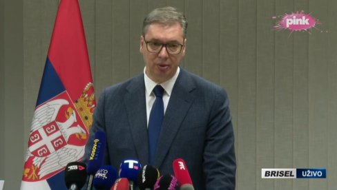 POSLE VEČERE SA DVA NAJVEĆA LIDERA EU: Vučić se obratio javnosti - Srbija je zemlja koja je poštovana