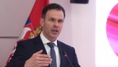 МАЛИ ОДГОВОРИО ЂИЛАСУ: Шта ради газда блокадера док они кидишу на просторије СНС? Пише отворена писма...