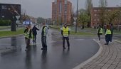 ВУЧИЋУ, ГРАДИ ЛУДНИЦЕ: Непослушни корзо и неутралне павлаке, блокадери потпуно изгубили компас