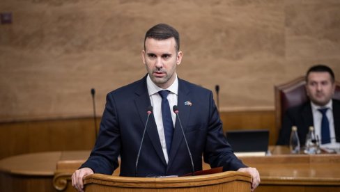 ПУКЛА БРУКА: Црна Гора у чуду после шок признања