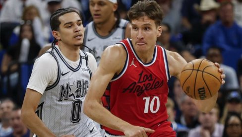 SRBINOVA NOĆ KOŠMARA! Bogdan Bogdanović je promašio i dvoranu, ali... (VIDEO) SRBINOVA NOĆ KOŠMARA! Bogdan Bogdanović je promašio i dvoranu, ali... (VIDEO)