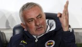 ISHOD PRVENSTVA REŠEN PRE POČETKA ŠAMPIONATA! Žoze Murinjo besan nakon novog poraza Fenerbahčea