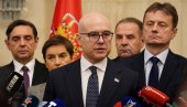 SKANDALOZNO I SUMANUTO: Jezive pretnje porodici lidera SNS Miloša Vučevića