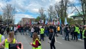 RAZORILI SU NAM ZEMLJU Vučić o blokadama - Ne možete da uništite jednu zemlju, a da za to ne odgovarate