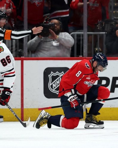 ЈУРИМО ЧЕТВРТИ У НИЗУ! Ево данашњих предлога из ледених дворана