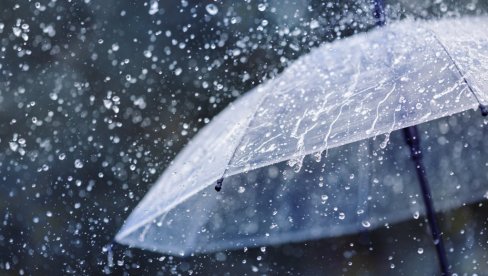 BEOGRAD ĆE POGODITI PLJUSAK! Večeras obavezno ponesite kišobrane, a evo u kojim krajevima će pasti i sneg