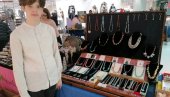 JOVAN STVARA MAGIJU: Petnaestogodišnji Banjalučanin izrađuje nakit JOVAN STVARA MAGIJU: Petnaestogodišnji Banjalučanin izrađuje nakit