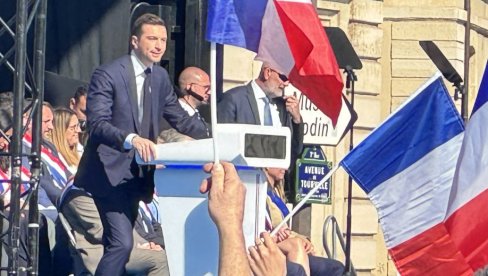 BARDELA I DALJE UBEDLJIVO VODI: Izborne sondaže daju komotnu prednost suverenistima u Francuskoj