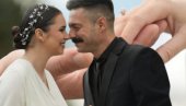 ПОРОДИЛА СЕ ЖЕНА МИЛАНА ВАСИЋА: Глумац објавио слику из породилишта - Наследнику дали моћно српско име (ФОТО)