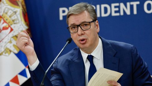 ВУЧИЋ СЕ ОБРАЋА НАРОДУ: Србија је победила, Србију не можете да победите насиљем (ВИДЕО)