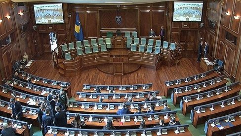 RASPAD SISTEMA U PRIŠTINI: Konstitutivna sednica skupštine prekinuta osamnaesti put
