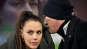 ВОЛИ ФУДБАЛЕРЕ: Жена коју криве за развод Ане и Бастија завела ЈОШ ЈЕДНОГ српског зета ВОЛИ ФУДБАЛЕРЕ: Жена коју криве за развод Ане и Бастија завела ЈОШ ЈЕДНОГ српског зета