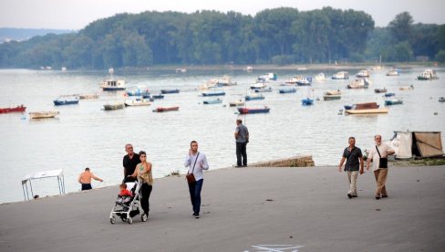 ZEMUN I DUNAVSKI KEJ: Idealno mesto za šetnju uz reku i uživanje u restoranskim terasama (FOTO)