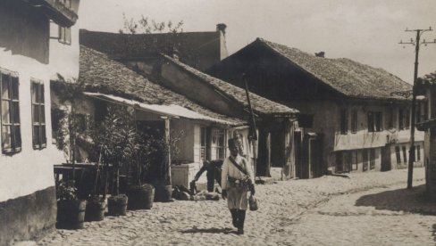 МИЉЕНИК ПОРОДИЦЕ СТИЖЕ У БЕОГРАД НА ВЕЛИКУ ШКОЛУ: Када је рођен Никола Пашић - не зна се - кад је о томе питан, избегавао је потпун и јасан