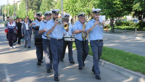 PRVOMAJSKA BUDILICA: Tradicionalna praznična manifestacija u Kraljevu PRVOMAJSKA BUDILICA: Tradicionalna praznična manifestacija u Kraljevu