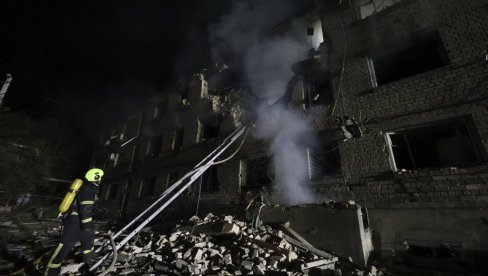 НАКОН УКРАЈИНСКОГ НАПАДА: Снабдевање струјом делимично обновљено Херсонској области НАКОН УКРАЈИНСКОГ НАПАДА: Снабдевање струјом делимично обновљено Херсонској области