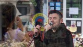 POSLE RIBNIKARA Poznati pevač prelomio: Žena mi je dala otkaz, deca su nam još gora! POSLE RIBNIKARA Poznati pevač prelomio: Žena mi je dala otkaz, deca su nam još gora!