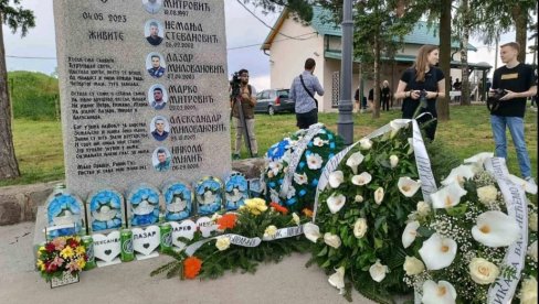 ОБЕЛЕЖЕНА ДРУГА ГОДИШЊИЦА МАСАКРА У МАЛОМ ОРАШЈУ И ДУБОНИ: Туга не уме да стане и нестане у времену