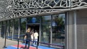KOMŠIJE U ELITI: Pariz i PSŽ će igrati na stadionima udaljenim tačno 40 metara KOMŠIJE U ELITI: Pariz i PSŽ će igrati na stadionima udaljenim tačno 40 metara