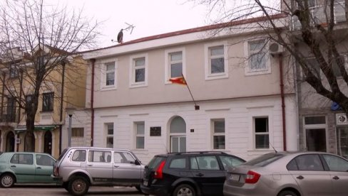 ЛАНИ 633 ПРИЈАВЕ НАСИЉА НАД ДЕЦОМ: Родитељи упозоравају да неки случајеви нису пријављени ЛАНИ 633 ПРИЈАВЕ НАСИЉА НАД ДЕЦОМ: Родитељи упозоравају да неки случајеви нису пријављени