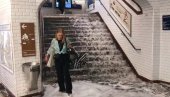 APOKALIPTIČNE SCENE IZ PARIZA: Franucsku pogodila snaža oluja (VIDEO)