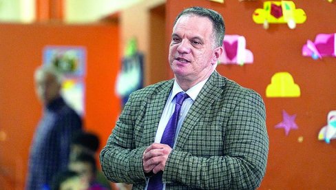 MINISTAR PROSVETE DEJAN VUK STANKOVIĆ NA SASTANKU U BUDIMPEŠTI: Razgovarano o srednjeevrospkoj studentskoj razmeni MINISTAR PROSVETE DEJAN VUK STANKOVIĆ NA SASTANKU U BUDIMPEŠTI: Razgovarano o srednjeevrospkoj studentskoj razmeni