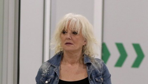 ВЕРА МАТОВИЋ О РАЗВОДУ БРАКА: Он виче на мене, ја на њега... ВЕРА МАТОВИЋ О РАЗВОДУ БРАКА: Он виче на мене, ја на њега...