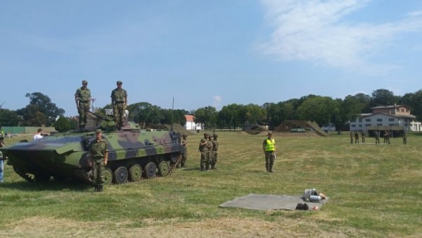 УПОЗОРЕЊЕ ВОЈСКЕ СРБИЈЕ: Војне вежбе на полигону „Пескови“ УПОЗОРЕЊЕ ВОЈСКЕ СРБИЈЕ: Војне вежбе на полигону „Пескови“