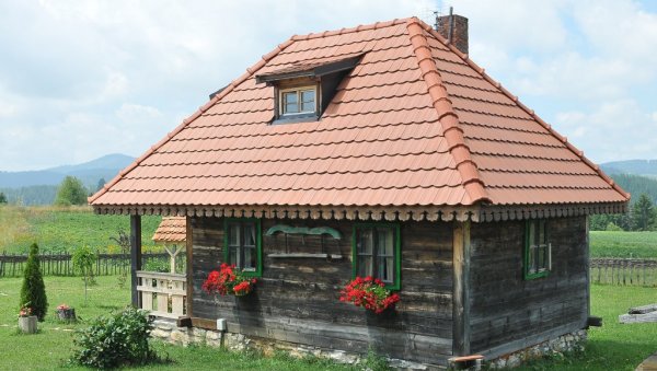ВЕТАР У ЛЕЂА УГОСТИТЕЉИМА: Врњчани издвојили три милиона динара за развој сеоског туризма ВЕТАР У ЛЕЂА УГОСТИТЕЉИМА: Врњчани издвојили три милиона динара за развој сеоског туризма