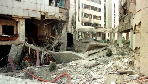 PRE 26 GODINA, NATO SA PET PROJEKTILA GAĐAO AMBASADU KINE U BEOGRADU: Ubili troje novinara, pa se pravdali na zastarele mape PRE 26 GODINA, NATO SA PET PROJEKTILA GAĐAO AMBASADU KINE U BEOGRADU: Ubili troje novinara, pa se pravdali na zastarele mape
