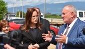 ПРОЈЕКАТ ОД ВЕЛИКОГ ЗНАЧАЈА ЗА 20.000 ГРАЂАНА: Павков обишла радове на изградњи канализационе мреже у Лесковцу