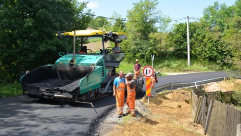 РЕКОНСТРУКЦИЈА ПУТА СВИЛАЈНАЦ – ПЕТРОВАЦ: Биће урађено 16,2 километара РЕКОНСТРУКЦИЈА ПУТА СВИЛАЈНАЦ – ПЕТРОВАЦ: Биће урађено 16,2 километара