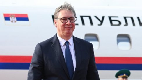 ВУЧИЋ СЕ САСТАО СА КИРИЛОМ: Руском патријарху уручује Орден Републике Србије