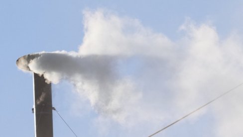ИЗАБРАН НОВИ ПАПА: Бели дим избија из Сикстинске капеле