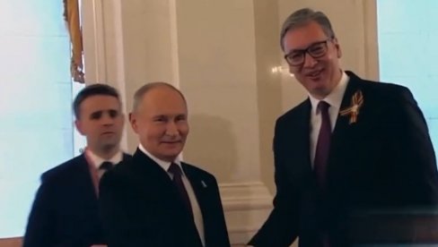 ТРЕНУТАК СУСРЕТА ВУЧИЋА И ПУТИНА: Срдачан сусрет двојице лидера - објављен видео (ВИДЕО)