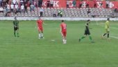 ЦИРКУС КАКАВ ФУДБАЛ НЕ ПАМТИ! Цео свет се смеје комшијама, хитно поништили утакмицу (ВИДЕО) ЦИРКУС КАКАВ ФУДБАЛ НЕ ПАМТИ! Цео свет се смеје комшијама, хитно поништили утакмицу (ВИДЕО)