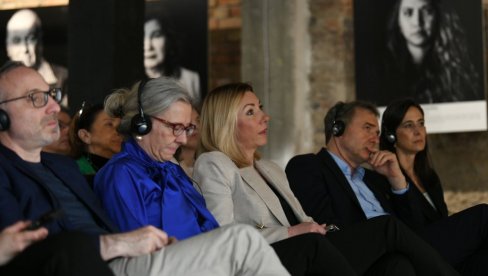 Izložba „SHAME – European Stories” u Beogradu: Polovina preživelih seksualnog nasilja zlostavljana je između 3. i 9. godine Izložba „SHAME – European Stories” u Beogradu: Polovina preživelih seksualnog nasilja zlostavljana je između 3. i 9. godine