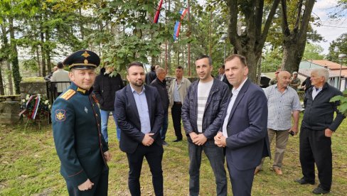 OSAM DECENIJA POBEDE NAD FAŠIZMOM U DONJOJ TRNOVI: Veličanstveno srpsko NE fašizmu