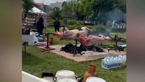 STRAŠNO: U Loznici više pečenih volova nego blokadera, ceo dan maltretiraju građane! (VIDEO) STRAŠNO: U Loznici više pečenih volova nego blokadera, ceo dan maltretiraju građane! (VIDEO)