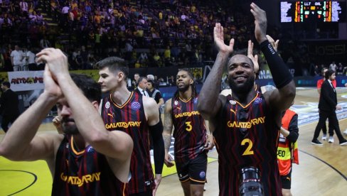 ГАЛАТАСАРАЈ У ФИНАЛУ ЛИГЕ ШАМПИОНА: Клуб из Истанбула после великог преокрета победио Тенерифе ГАЛАТАСАРАЈ У ФИНАЛУ ЛИГЕ ШАМПИОНА: Клуб из Истанбула после великог преокрета победио Тенерифе