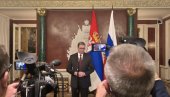НЕКАД НЕКИ МЕДИЈИ И ЛИЧНА МРЖЊА МОГУ ДА ВАМ ПОЈЕДУ МОЗАК Вучић: Ако неко каже да није задовољан са оваквим гостопримством... НЕКАД НЕКИ МЕДИЈИ И ЛИЧНА МРЖЊА МОГУ ДА ВАМ ПОЈЕДУ МОЗАК Вучић: Ако неко каже да није задовољан са оваквим гостопримством...