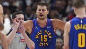 JOKIĆ U NEVERICI: Zbog ovoga urlao na sudije, a oni mu poništili koš (VIDEO) JOKIĆ U NEVERICI: Zbog ovoga urlao na sudije, a oni mu poništili koš (VIDEO)