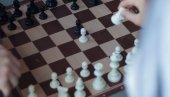 ТАЛИБАНИ ЗАБРАНИЛИ ШАХ У АВГАНИСТАНУ! Неће да се људи коцкају