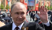 PARADA POBEDE: Putinov pozdrav koji niste videli (VIDEO)