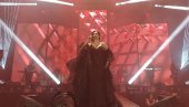 СРПСКА АТИНА НА НОГАМА: Тања Савић хитовима запалила Нови Сад (ФОТО) СРПСКА АТИНА НА НОГАМА: Тања Савић хитовима запалила Нови Сад (ФОТО)